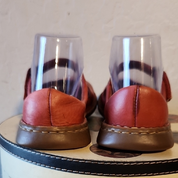 BORN Red Leather Mary Jane Strap Shoe 8 - Picture 7 of 10